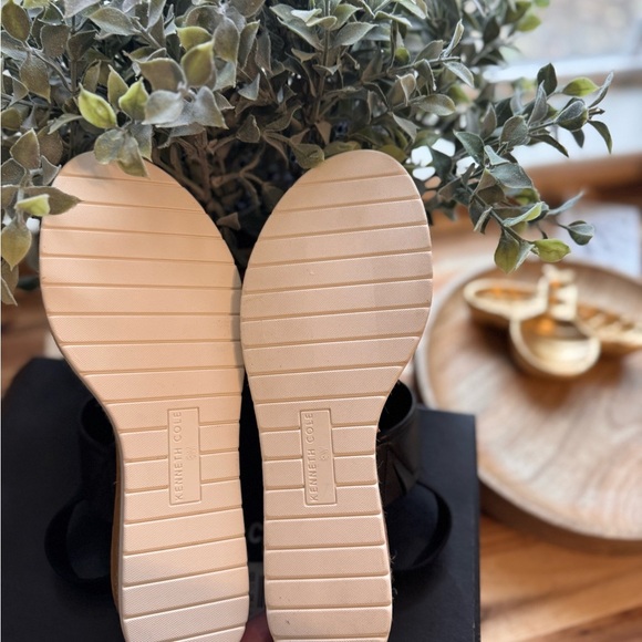 Kenneth Cole Black Women's Sandals - Picture 4 of 5
